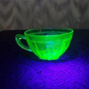 Vintage Cameo uranium glass teacup
